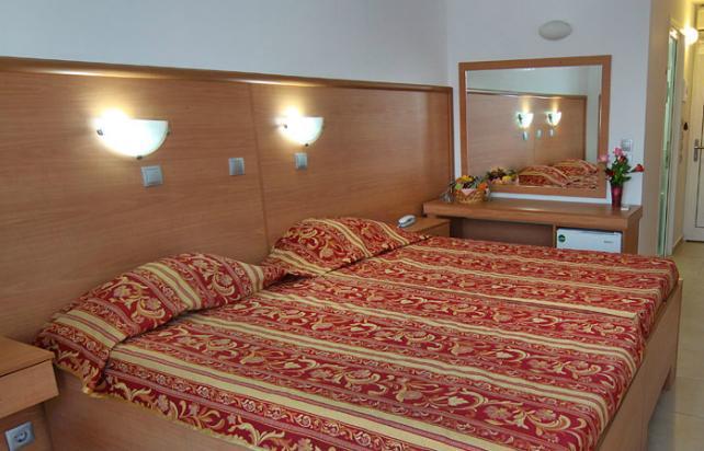 Ilyssion Hotel ラルドス 部屋 写真